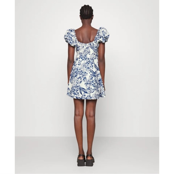 Abercrombie & Fitch Ruched Puff Sleeve Navy Floral Poplin White Babydoll Dress - Picture 3 of 7